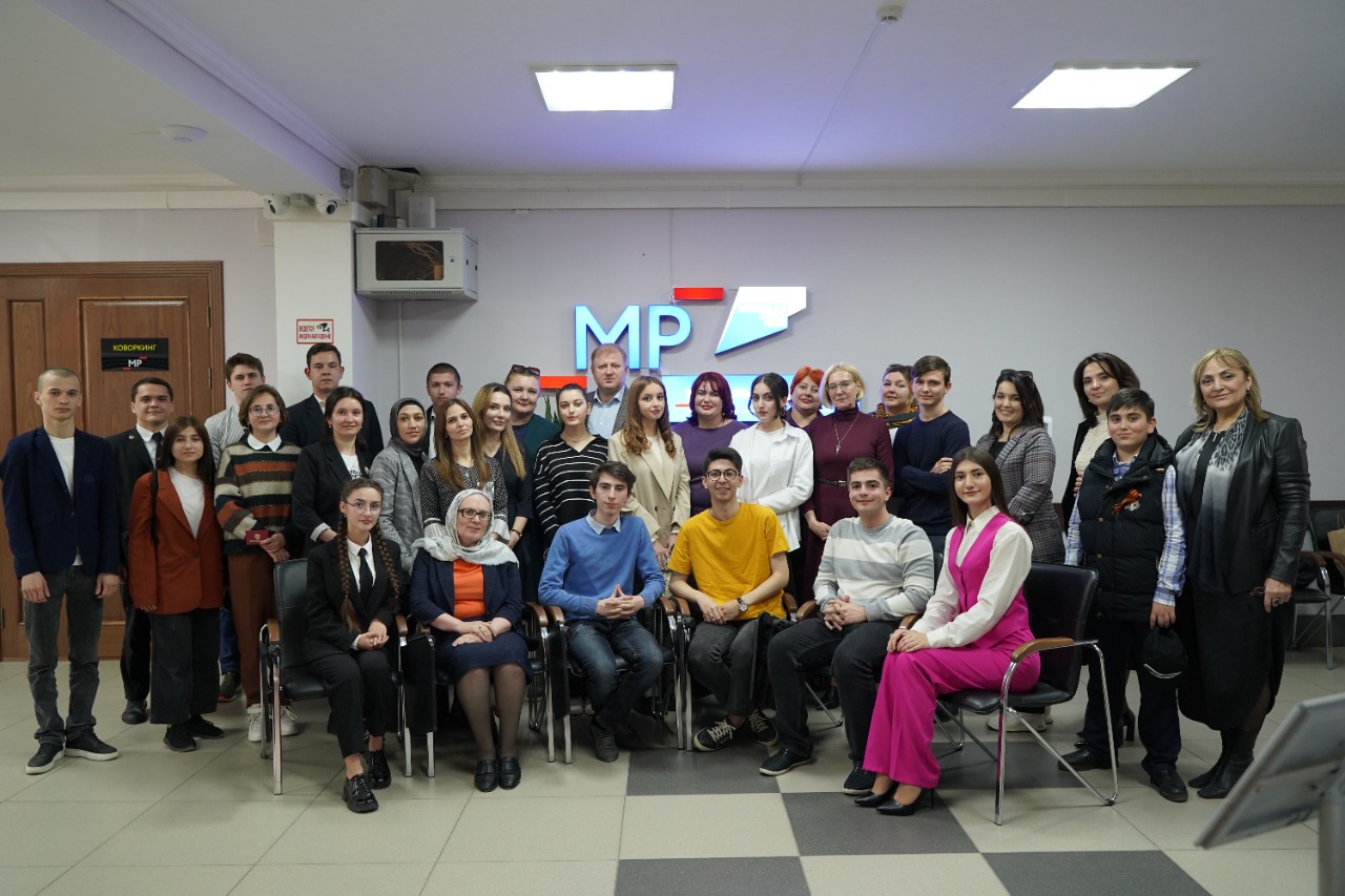 Cовместное расширенное заседание ДРОО «Учитель года» и Совета старшеклассников и студентов при Минобрнауки РД