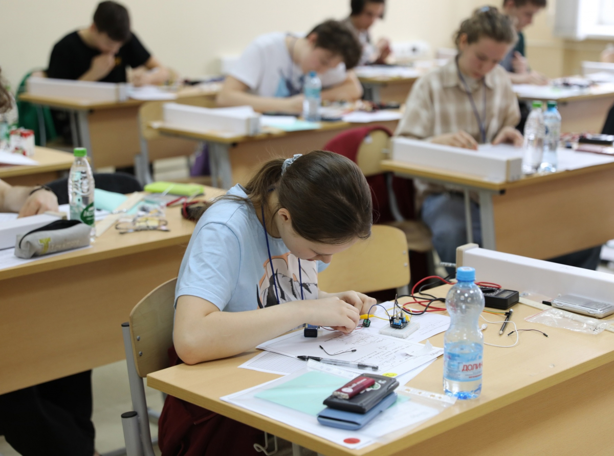 В Мордовии назвали имена 225 победителей и призеров всероссийской олимпиады школьников по физике